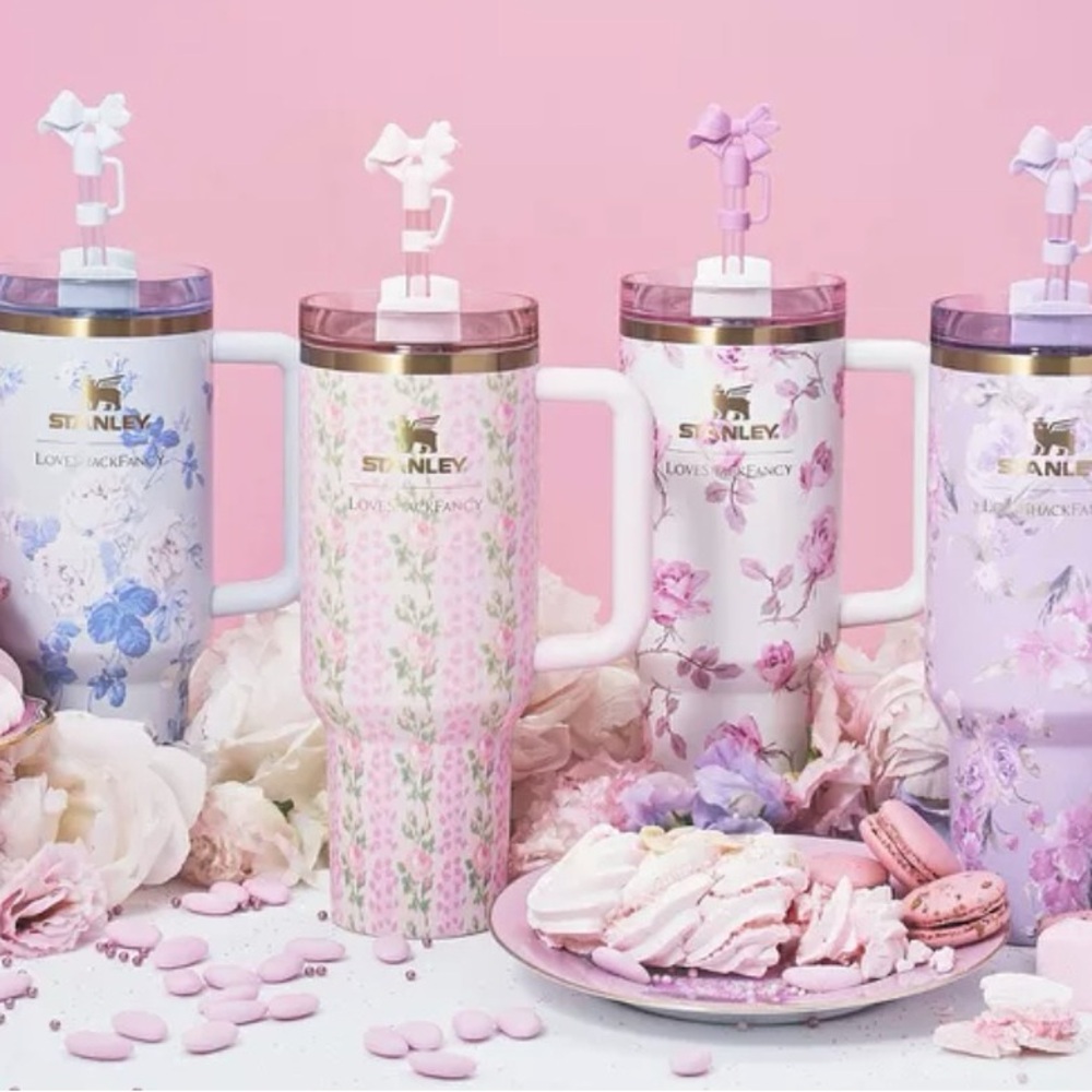 StanleyxLSF 40oz Quencher in EverBlooming Rosettes. New in original packaging